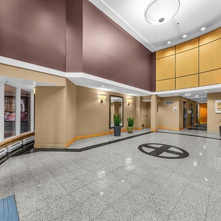 1-Br Condo In Downtown Coal Harbour With Parking And City Views Ванкувер Екстер'єр фото