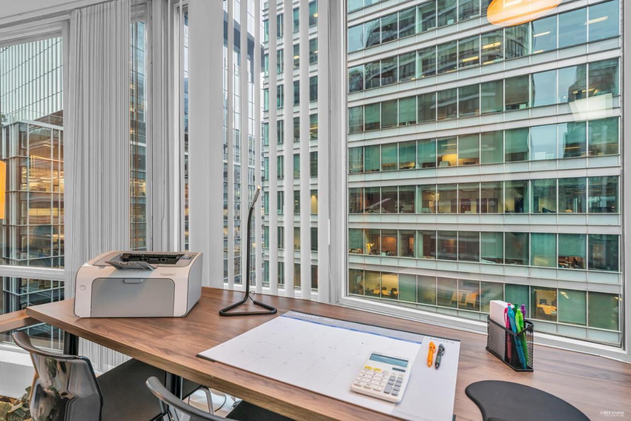 1-Br Condo In Downtown Coal Harbour With Parking And City Views Ванкувер Екстер'єр фото