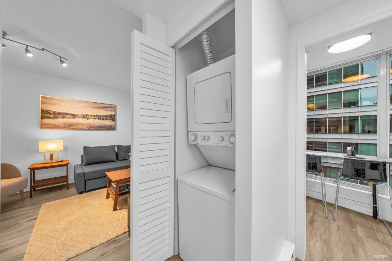 1-Br Condo In Downtown Coal Harbour With Parking And City Views Ванкувер Екстер'єр фото