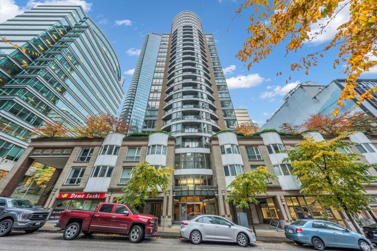 1-Br Condo In Downtown Coal Harbour With Parking And City Views Ванкувер Екстер'єр фото